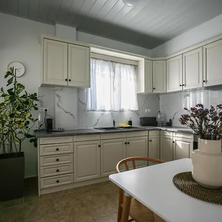 アパートホテル Pharos