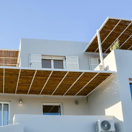 Pharos アパートホテル 4*