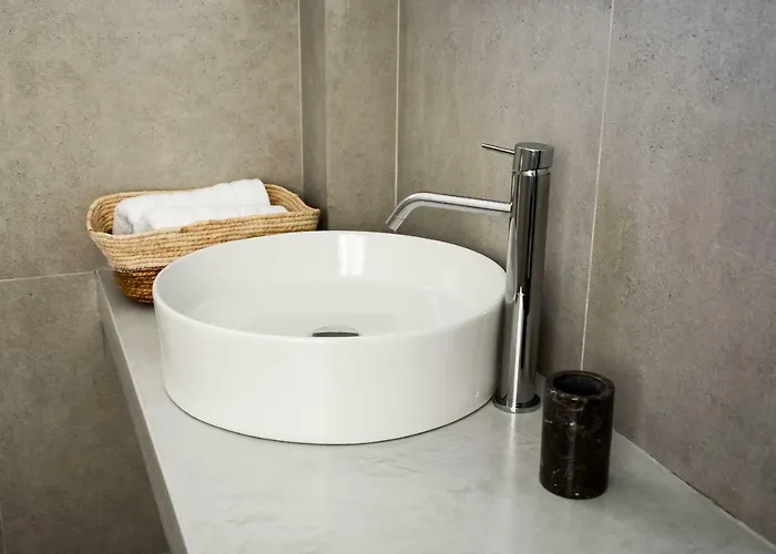 Pharos 4* Γαύριο