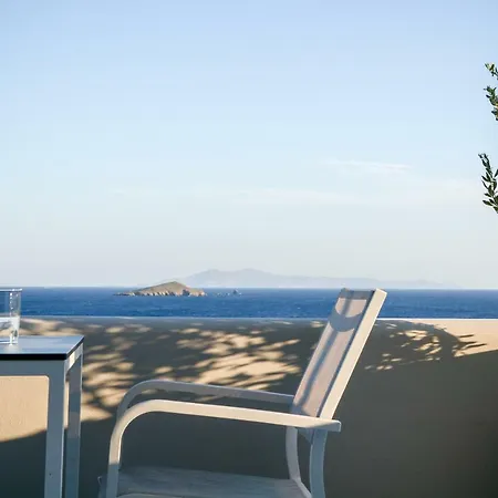 Pharos 아파트호텔