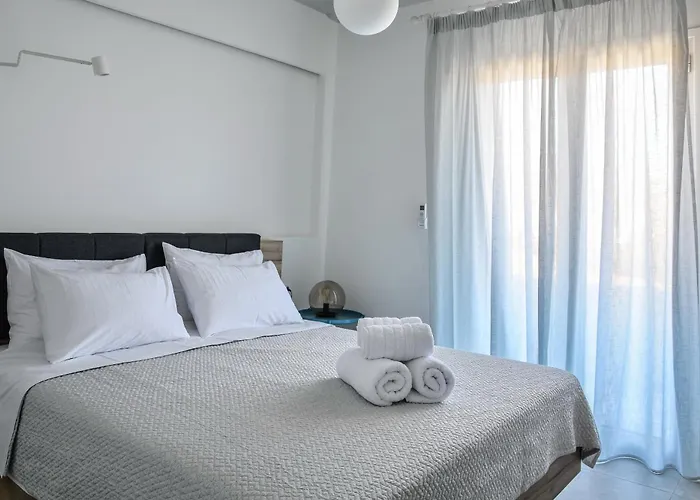 Pharos Lägenhetshotell 4*