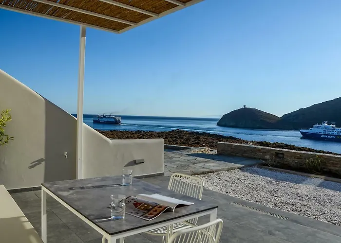 Pharos Lägenhetshotell 4*